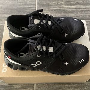 On Women’s Cloud X 3